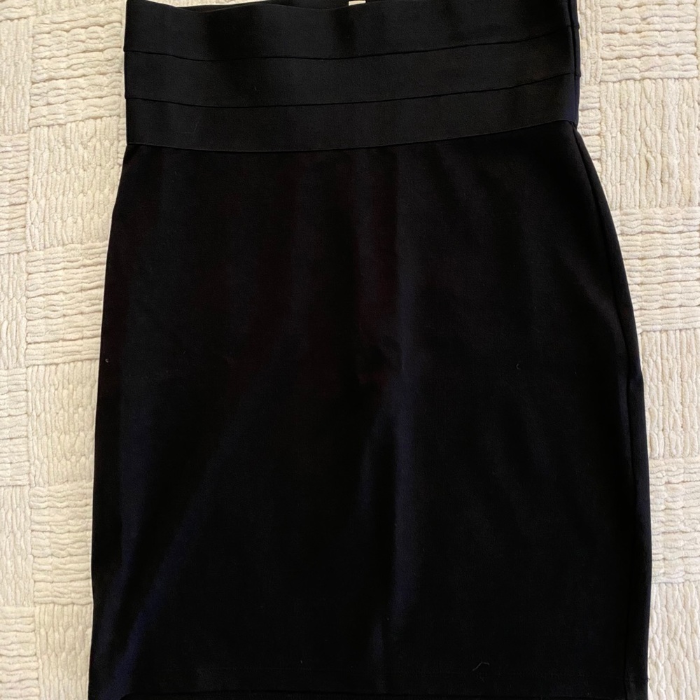 Black pencil skirt